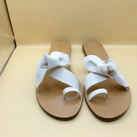 ANTONIO MELANI Shoes Antonio Melani Thong Flat Sandals